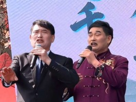 大衣哥3天连赶5场累到失声！儿子儿媳却在家享福网友：太心酸了