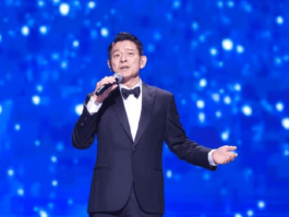王一博大湾区音乐会陷假唱话筒未到嘴边歌声依旧网友：太丢人