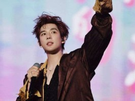 手抖男孩拒上《歌手》！王安宇这句自黑让全网破防：比假唱体面一万倍